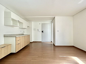 LOFT SEMI-MOBILIADO | PR�XIMO A UCPEL